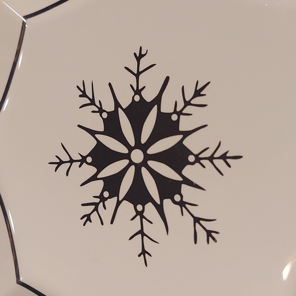 Lenox Snowflake Magic small dish - Picture 2 of 5